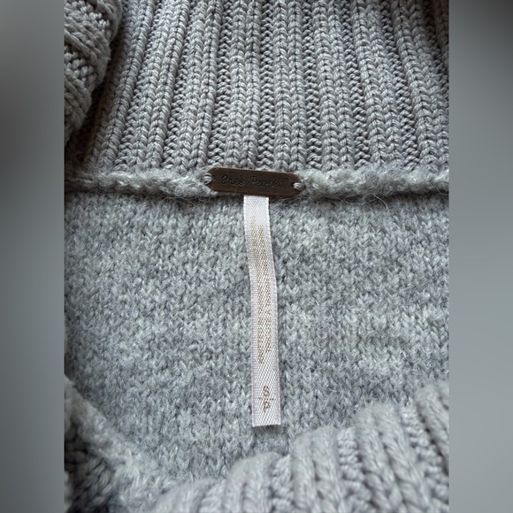Free People Milo Pullover Sweater. Size S. Good condition - Picture 3 of 5